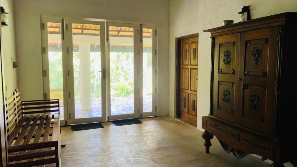 Whispering House * Tangalle